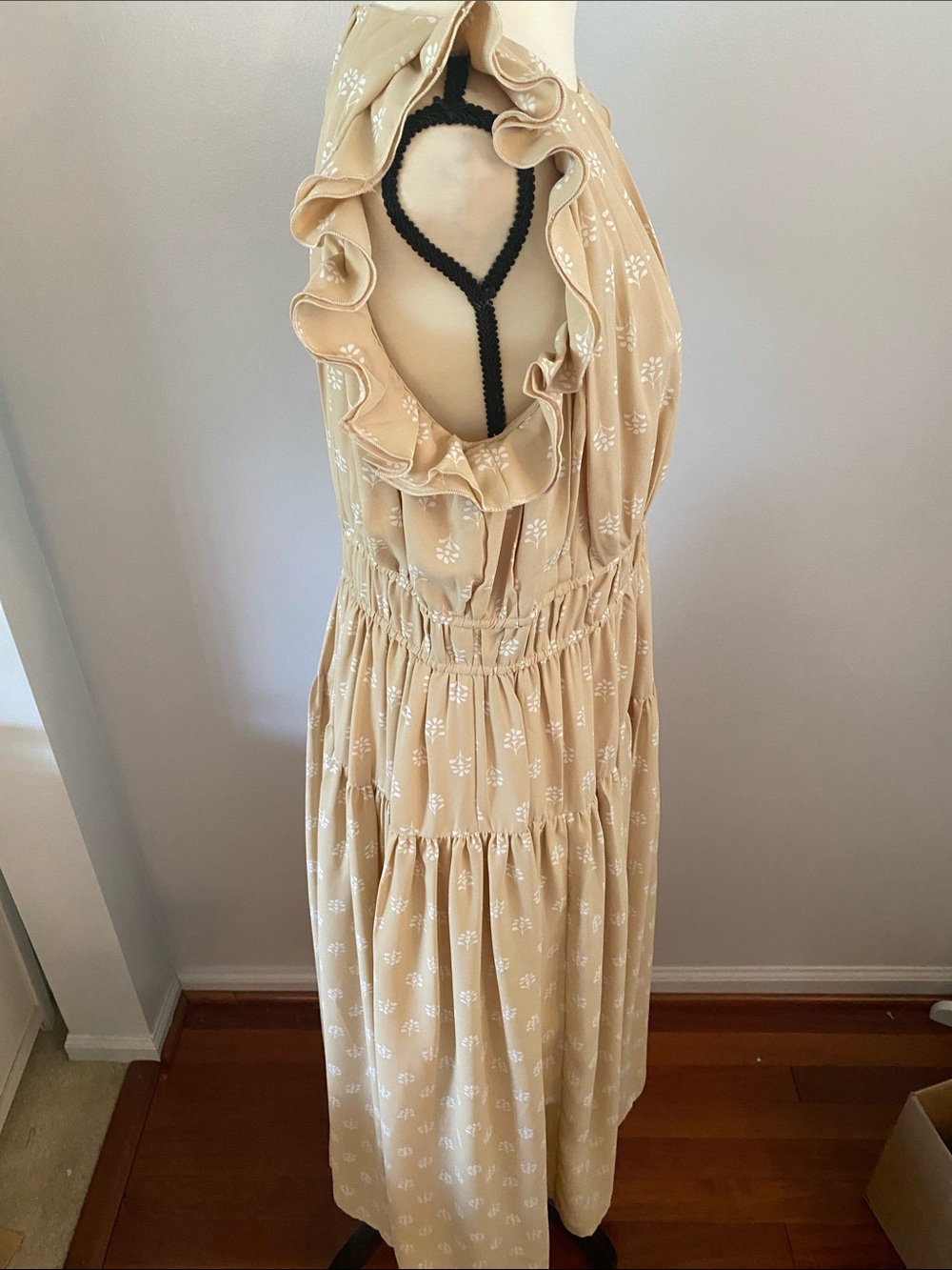 Ann Taylor NWT size 6 maxi dress - Picture 3 of 8